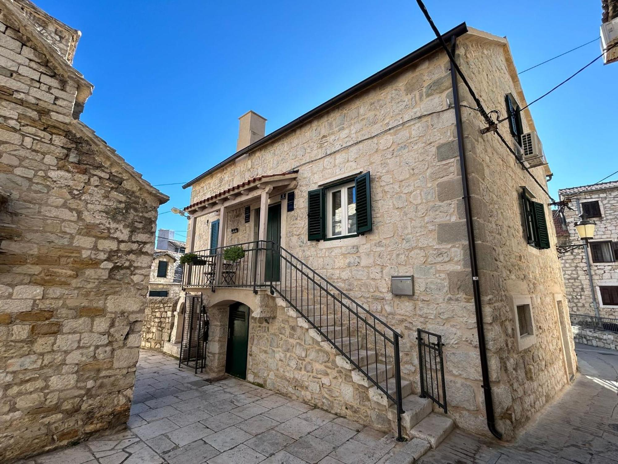 Mikula And Cvita Stone House Apartamento Split